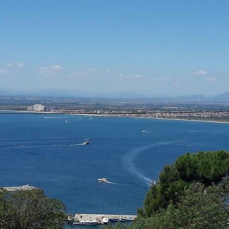 Apartamento Con Terraza Y Vistas Al Mar Roses Exteriér fotografie